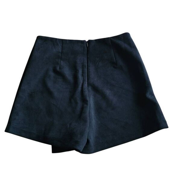 Black suede feel studded Y2k Skort Sz M by Starbelle - Picture 2 of 7